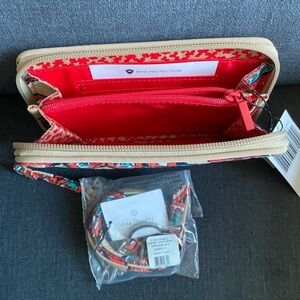 Vera Bradley Zip Around Wallet Tan Floral BRAND NEW RFID Protection Leather Tag